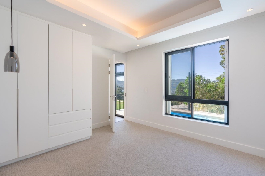 2 Bedroom Property for Sale in Oranjezicht Western Cape